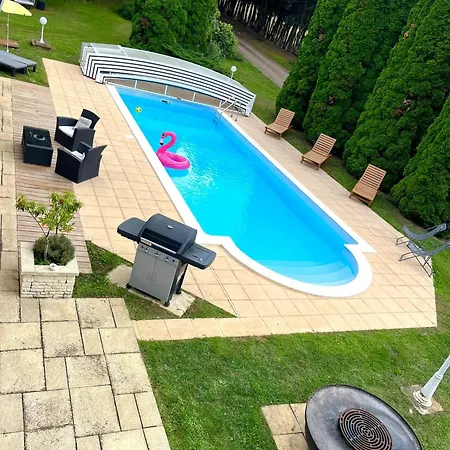 Maison Cosy Avec Piscine A Liffol-le-grand, 42 M² 別荘 Liffol-le-Grand