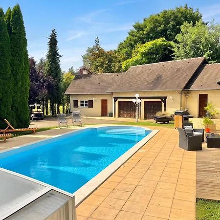 別荘 Maison Cosy Avec Piscine A Liffol-le-grand, 42 M² Liffol-le-Grand
